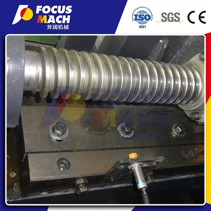 High Speed Spindle Less Veneer Peeling Machine