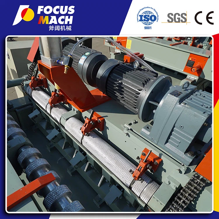 POPLAR CORE VENEER PEELING MACHINE 1 POPLAR CORE VENEER PEELING MACHINE 1