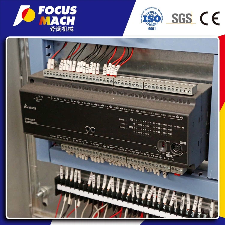 PARTICLEBOARD TRIMMING SAWS 4 PARTICLEBOARD TRIMMING SAWS 4